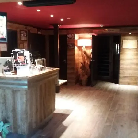 酒店 Lou Mistralou 3*